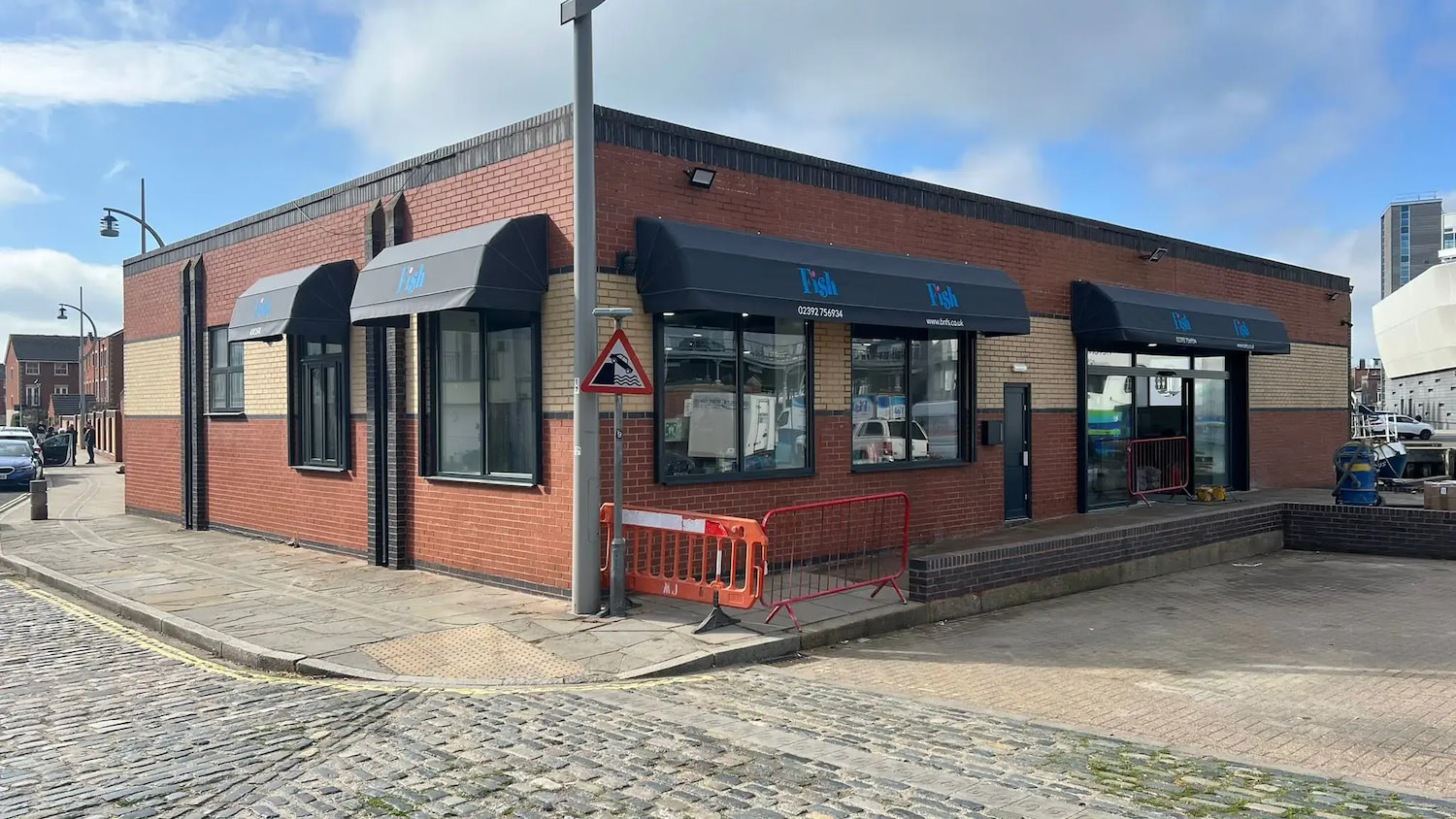 Dutch Canopy Commercial Awning Portsmouth